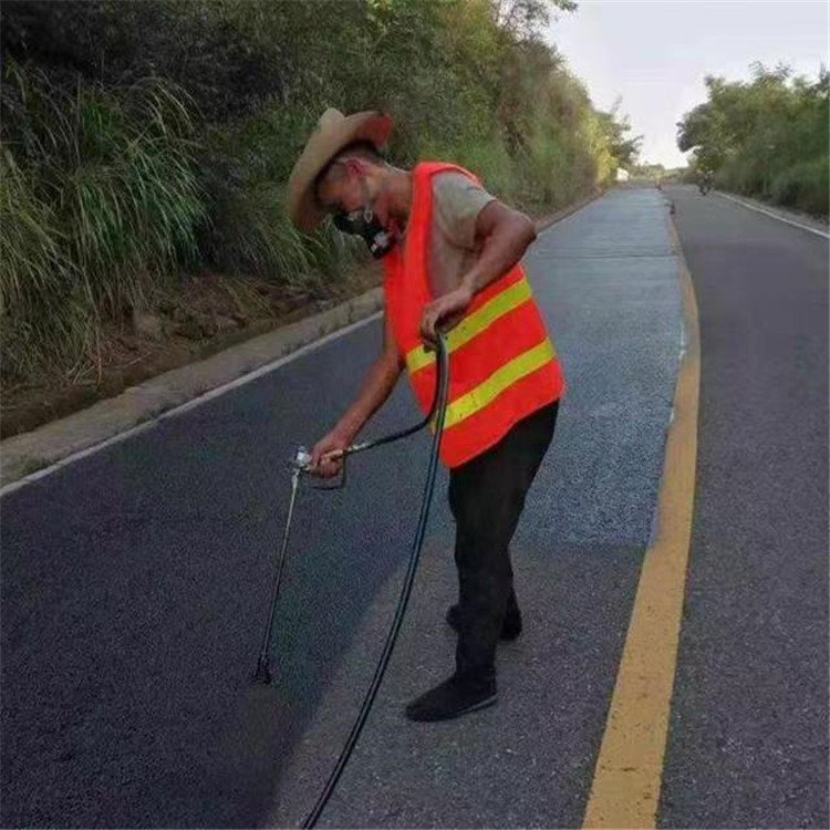 温州 彩色防滑路面的底涂是保障路面附着力